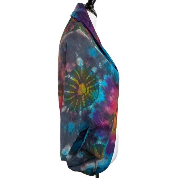 Tucan Tango Tie-Dye Top, Size Medium - Picture 4 of 9